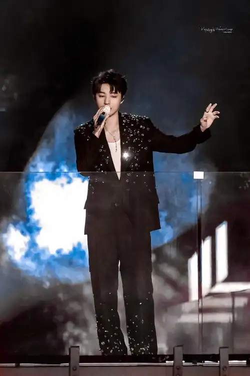 王俊凯站姐好牛#站姐确实牛且长情,大帅哥@tfboys-王俊凯360度无死角