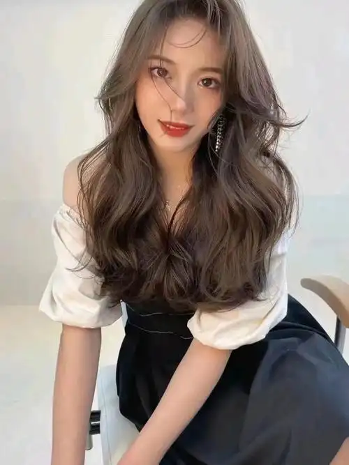 自然烫发造型气垫烫中长发烫发尤其是对