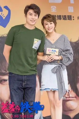 《羞羞的铁拳》路演 艾伦马丽空降大学拉歌打拳