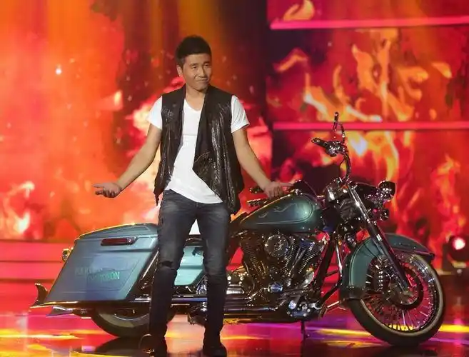 杂技演员沙宝亮 离婚的消息曝光后引发网友热议 - 品度娱乐