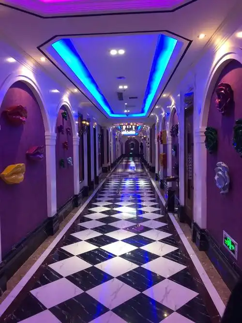 上海东方魅力ktv急聘dj和礼仪接待,包住