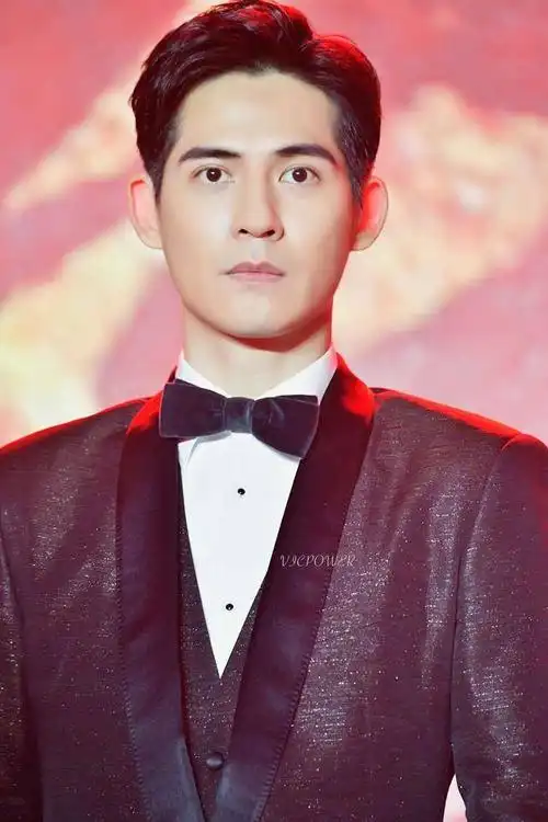 发型的锅!一组图证明仔仔周渝民颜值逆天