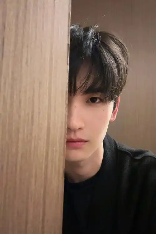 向全世界安利黄俊捷