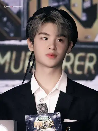 justin黄明昊神仙图