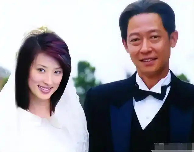 陈坚红个人资料(王志文的富商妻子陈坚红:从认识,结婚,到怀孕,他们