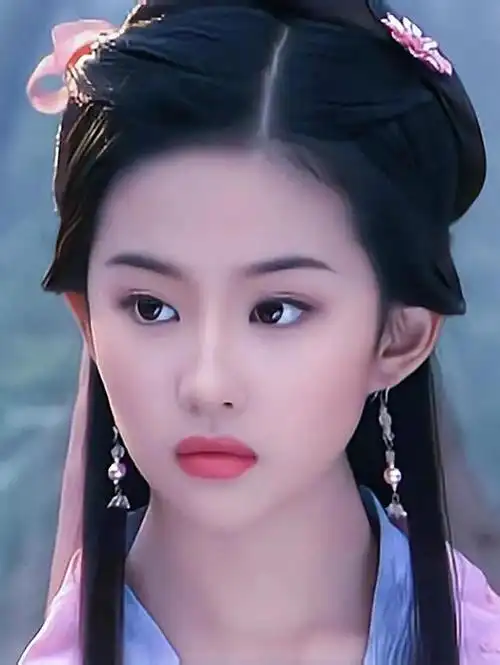 天龙八部刘亦菲饰演的王语嫣美若仙女
