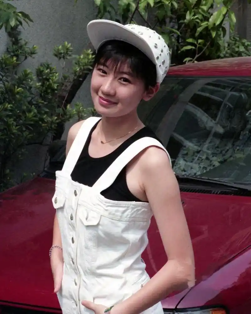 少女时代的贾静雯,好单纯.