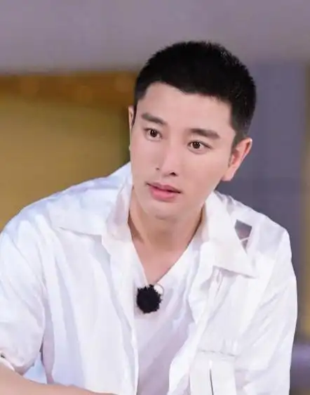 随后贾乃亮本人转发工作室动态,并称希望灾情尽快过去,不要再有伤亡