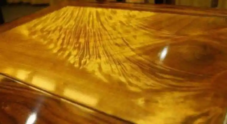 为何说金丝楠木比黄金还要珍贵?切开后你就明白了_木材_因为_数量