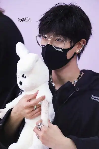 景向谁依表情包