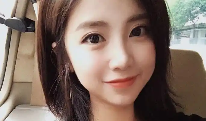 拜托了冰箱罗拉是谁