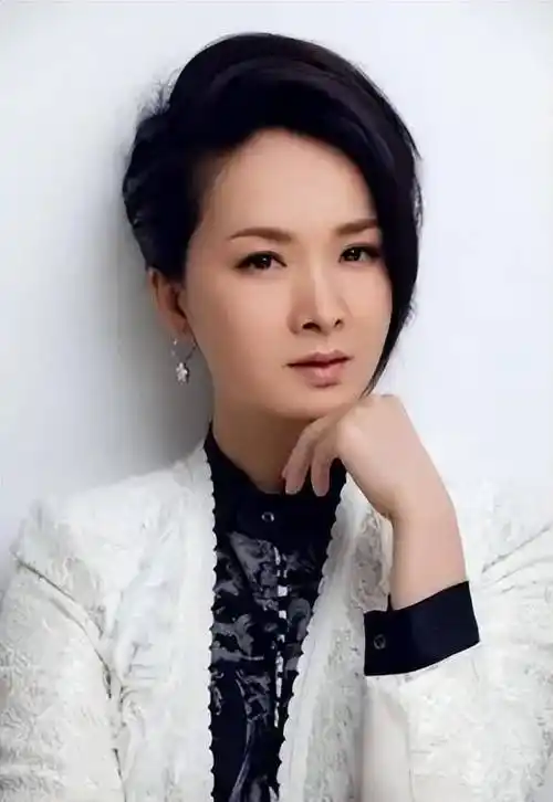 模范女婿师小红:为爱息影,为爱丁克,又因爱52岁得一子_谢兰_父母_因为