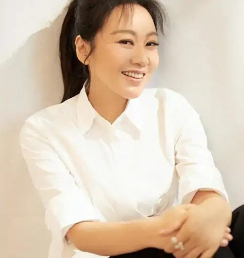 第五部分:年龄差距闫妮与他的宠臣之间的年龄相差近15岁.