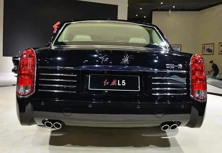 靳东的红旗l5是怎样的车上专属有四个汉字很多人都看不懂
