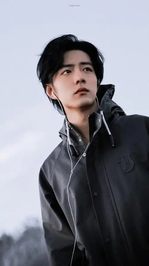 #肖战工作室发了18张照片#