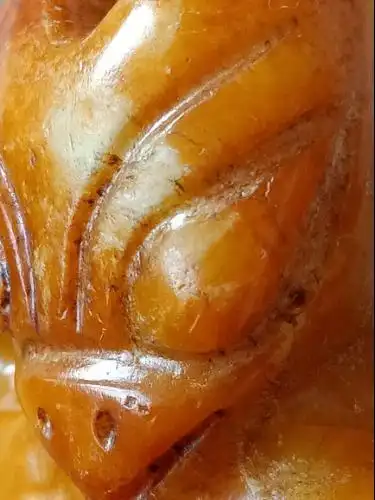 红山文化黄玉迦楼罗