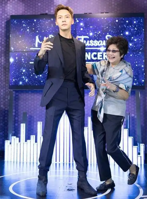 41岁罗志祥臭名远扬35岁陈伟霆人人称赞妈妈不同儿子命运不同