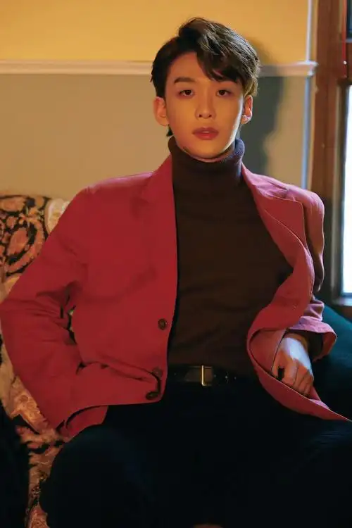 节目最后,王赫野从众多参与互动的听友中抽取两名幸