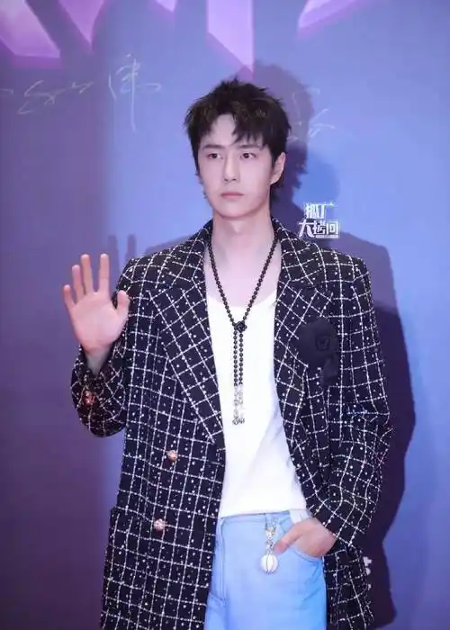 25娱乐瓜:王一博任嘉伦张颂文刘诗诗金晨宋轶许凯景甜王鹤棣_造型