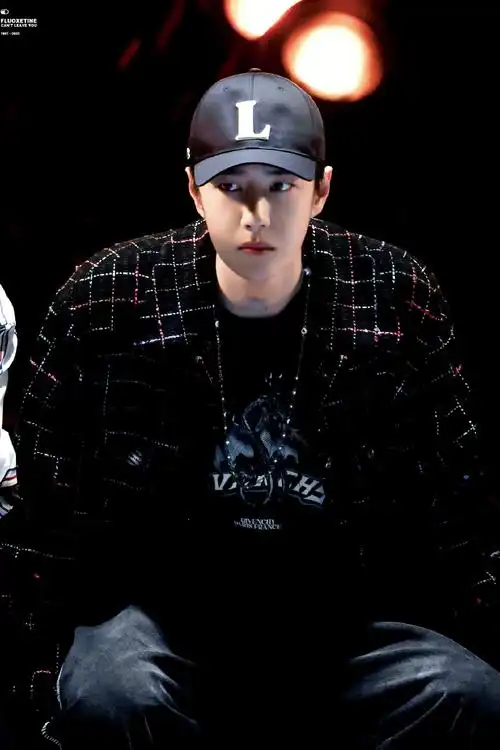 王一博这就是街舞##王一博摸喉结##王一博出场人气