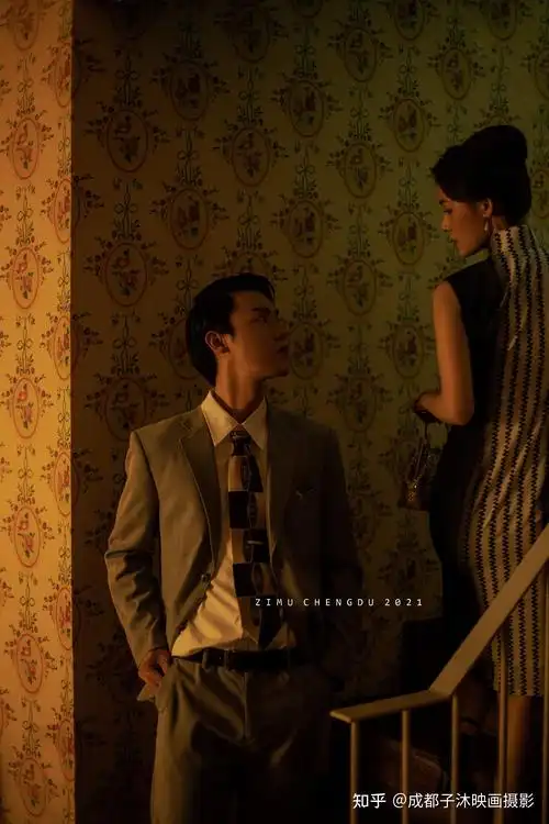 王家卫风格的婚纱照丨成都婚纱照