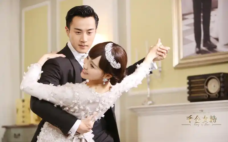 《千金女贼》海报剧照宽屏壁纸壁纸图片