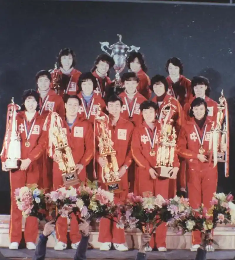 1981--1986年"五连冠"中国女排,展现铿锵玫瑰的风采