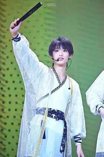 丁程鑫快乐大本营丁程鑫大本营的秘密花园之小丁上班季丁程鑫接招吧