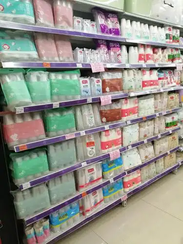 崇阳店家庭用品一次性用品陈列