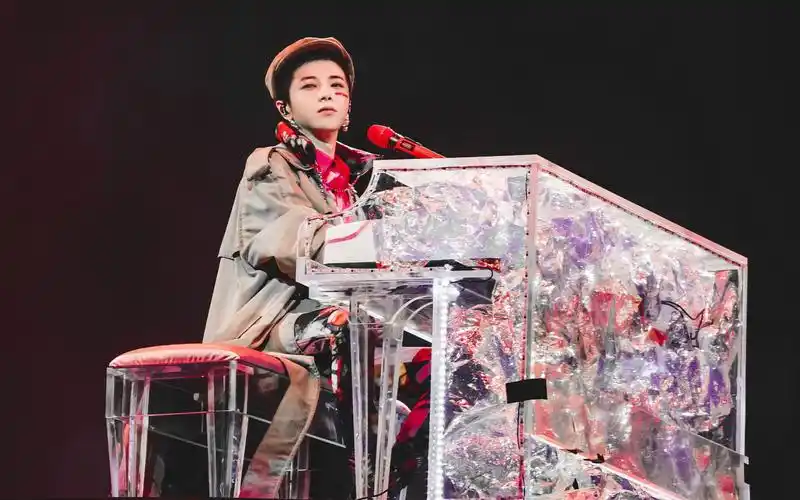 【华晨宇】《好想爱这个世界啊》-2019华晨宇火星演唱会20191116饭拍