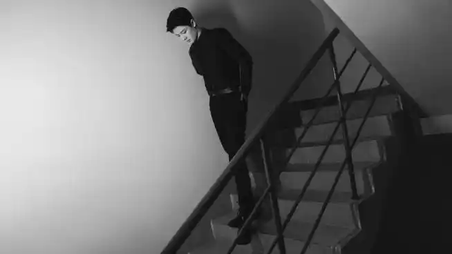 肖战中国梦我的梦#肖战#肖战出席网络视听年度盛典#look2楼梯寂拍