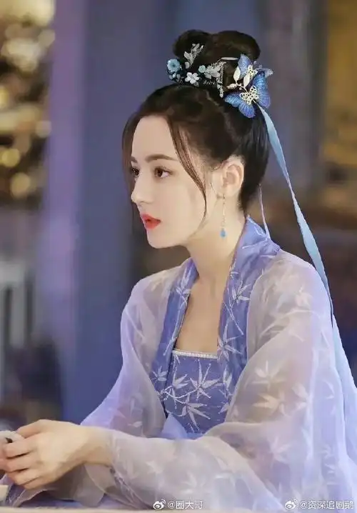 迪丽热巴陈飞宇白日提灯或将9月开机##迪丽热巴陈飞宇白日提灯将炕