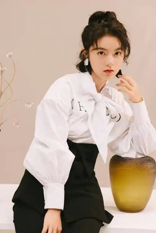 原创17岁赵今麦大逆袭浓妆艳抹成国民闺女第一美艳压关晓彤张子枫