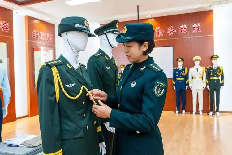 陆军礼服图片(我军的六代军服中) - 赤虎壹号