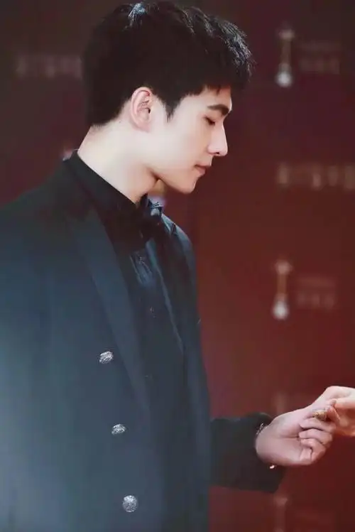 杨洋- 堆糖,美图壁纸兴趣社区