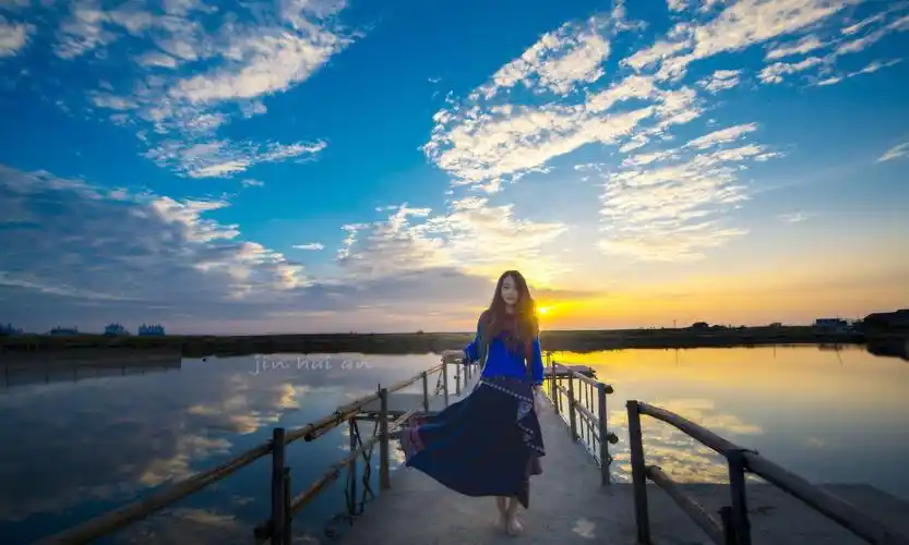 怎么拍带有风景的人像重要的不是人像站在哪怎么站而是这两点