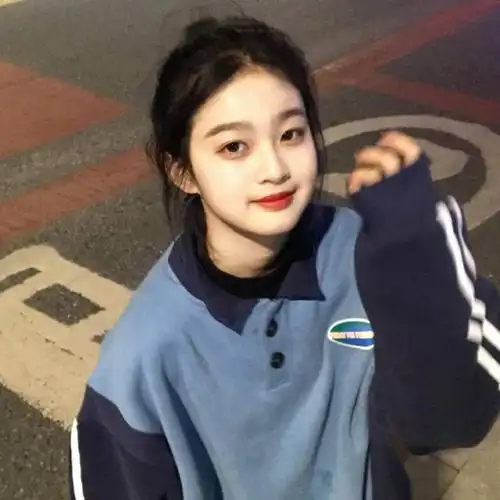 分享几个很适合当头像的ins美女