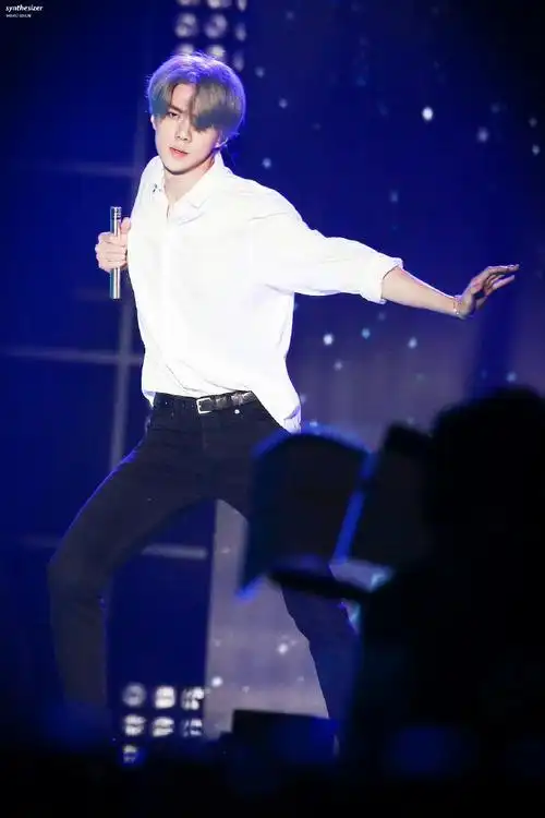 吴世勋#        特别唯美的神级舞台0761人鱼的眼泪0361银发