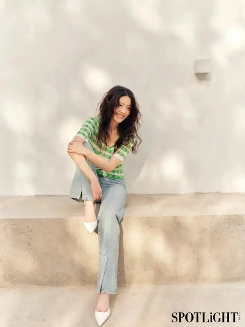 sw明星穿搭向涵之