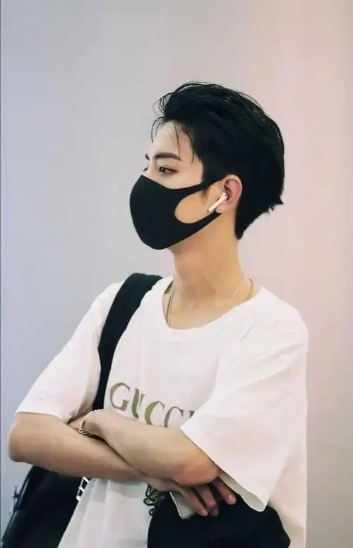 最爱机场大背头 肖战