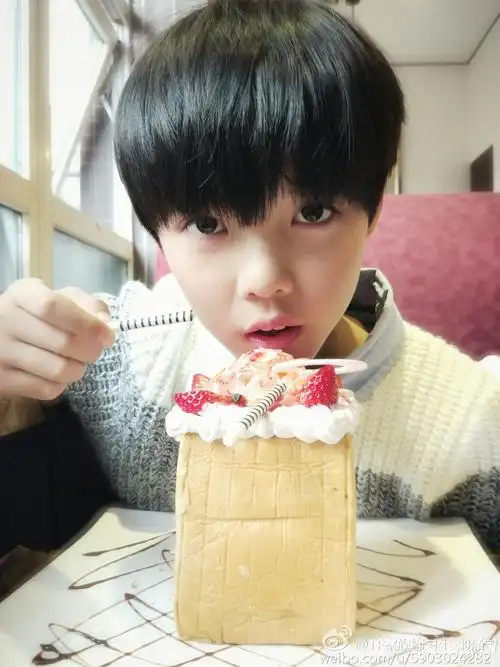 tf家族练习生-殷涌智的照片   微相册