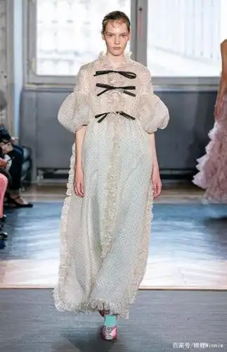 「时尚穿搭」刷爆朋友圈欧式复古宫廷风!一秒get贵族气质!