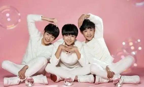tfboys十周年演唱会门票炒到200万易烊千玺成为三人中的佼佼者