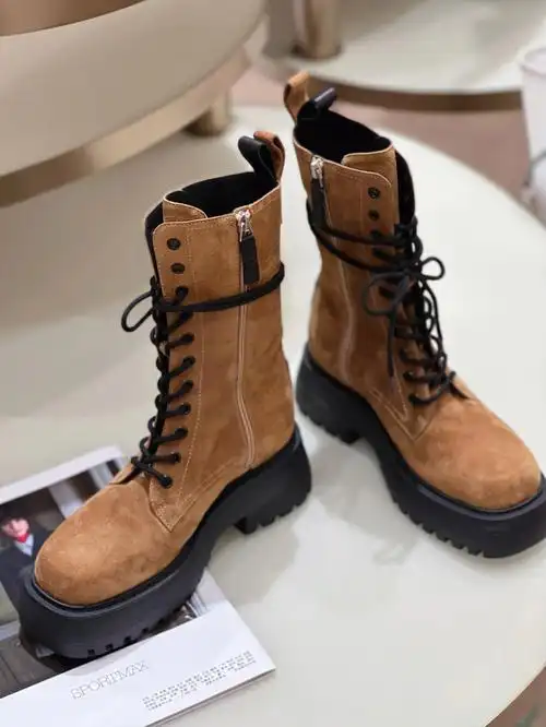 酷帅马丁靴