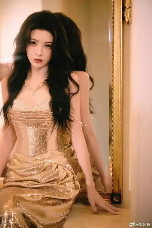 张予曦绝美发光裙