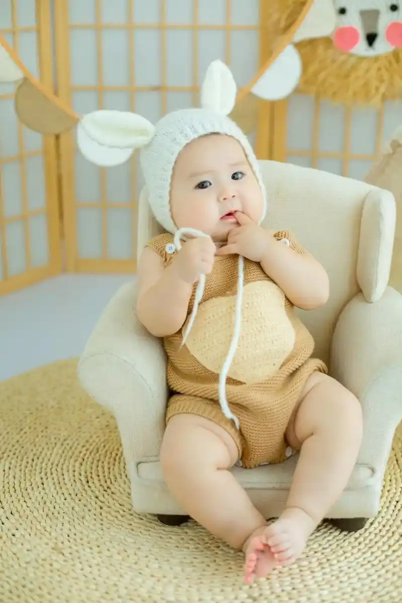 记录宝宝成长 #只有照片能记录这份珍贵 #吃手手的小可爱  - 抖音