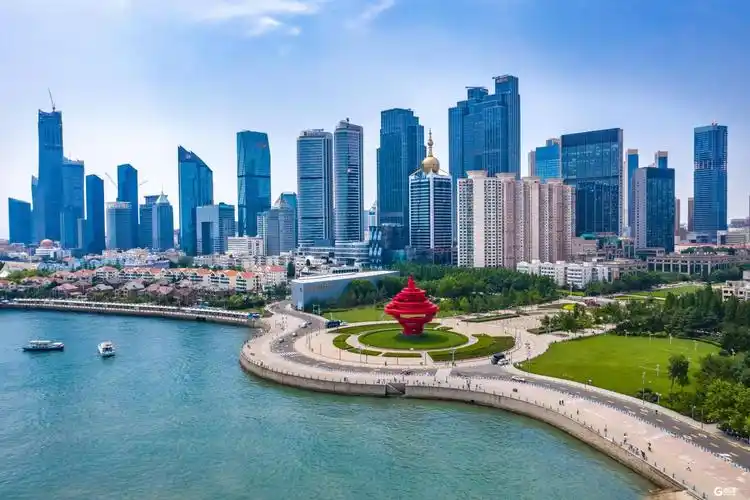 雨后初晴航拍青岛沿海一线无边美景
