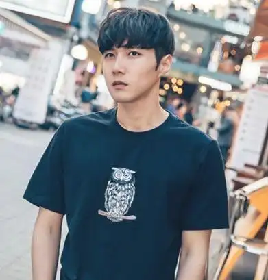 鬓角短发男生发型帅气撩人的鬓角短发尽显男人本色