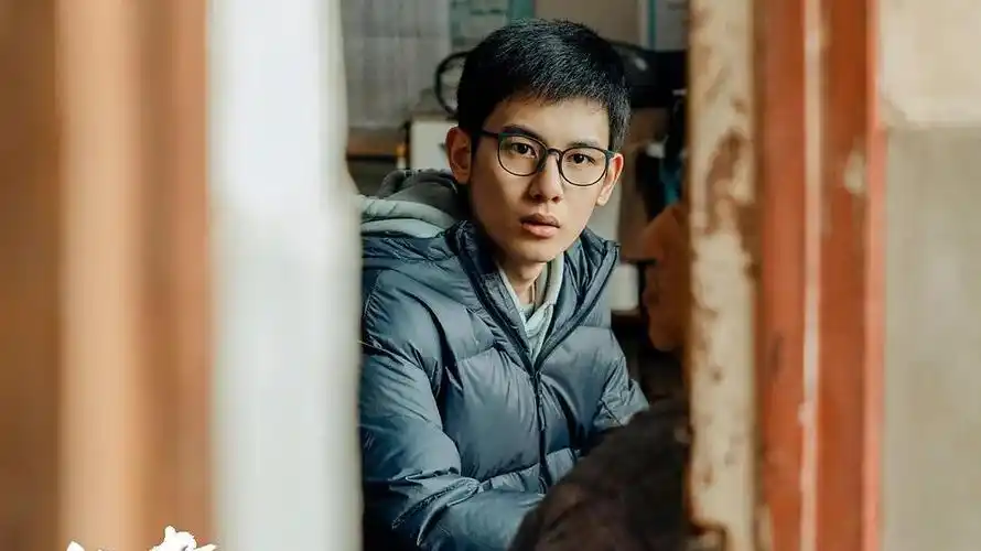 胡先煦|胡先煦《大考》里真吃被盛赞,打了多少假吃明星的脸