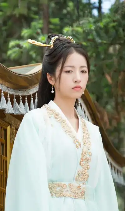 评论  《大宋少年志》【赵简】周雨彤 0 38 柚花d5tw  发布到  古装